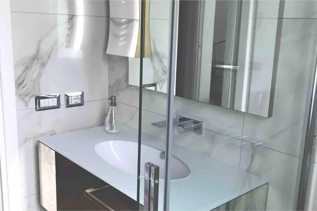Casadianna Apartment Milan Bagian luar foto